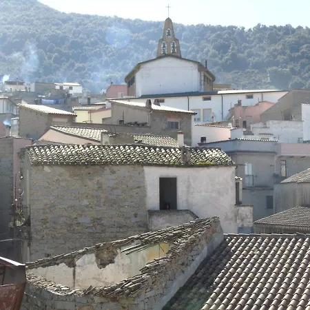 Alojamento de Acomodação e Pequeno-almoço Marima Orgosolo